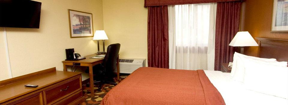 Hotel Quality & Kansas I-435n Near Sports Complex 3*