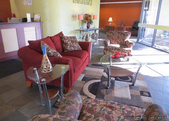 Hotel Quality & Kansas I-435n Near Sports Complex 3*